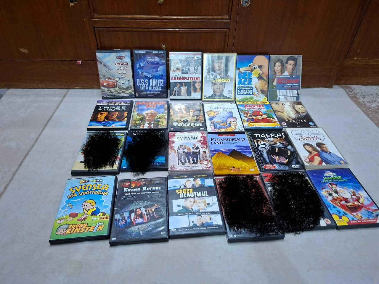 اقراص ديفيدي نسخ اوربية 
عدد 90فلم 
سعر الفلم 1000
وإذا كلهن ب70الف


**إذا كنت صاحب هذا الإعلان وتريد حذفه لأي سبب، رجاءا أرسل رسالة إلى الدعم الفني**