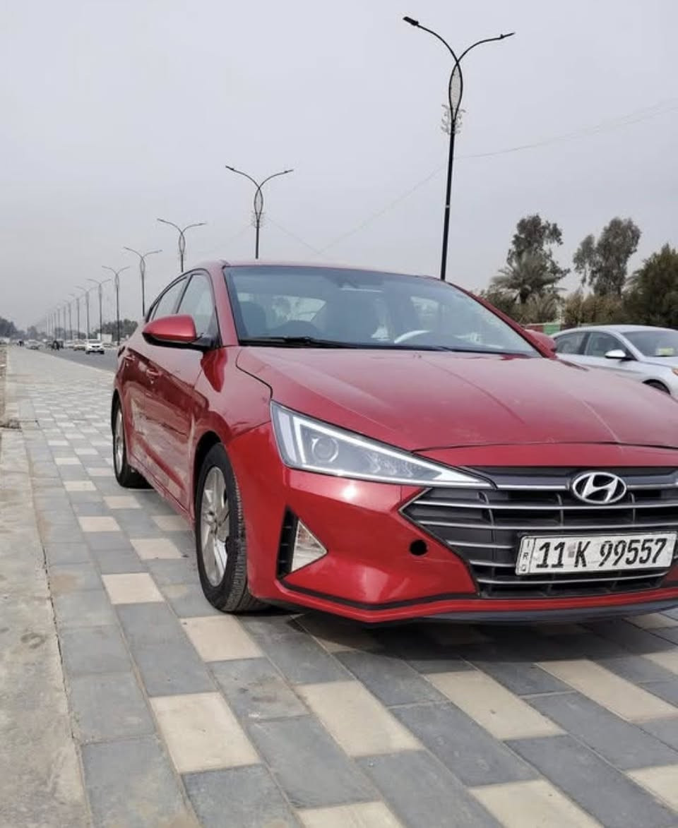 السلام عليكم
النتراء امريكي 
موديل 2019
الحادث كما موضح بصور 
السياره بسمي 
مواصفات معروفة 
السعر 115 وبيه مجال 
رقم الهاتف ***********
مكاني بغداد
