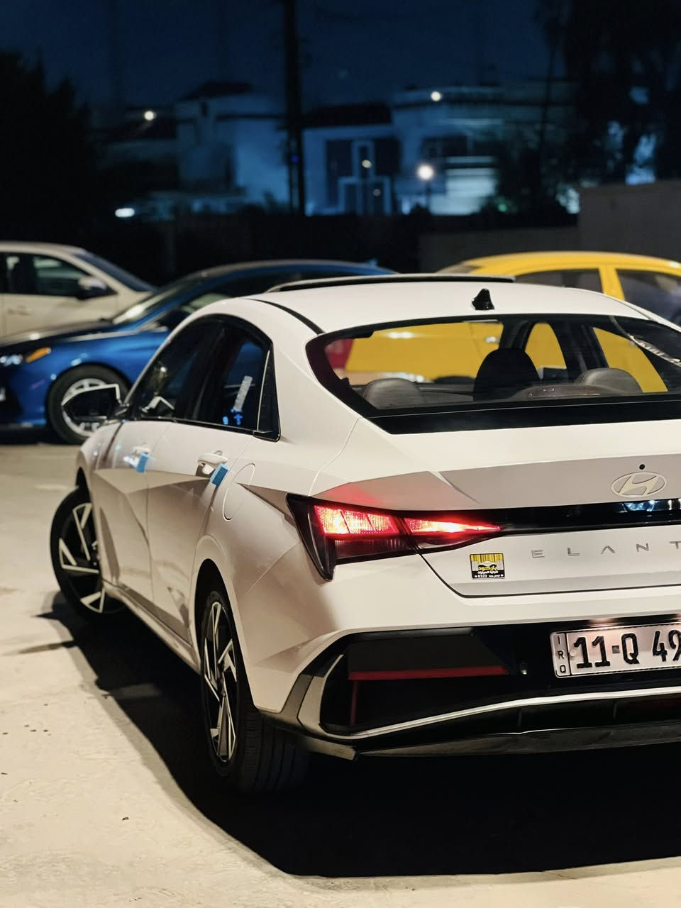 النترا 2023 شكل ال24 تجميع صيني  السياره كفاله عامه ماعده رصعه بالجاملغ جهة السايق السياره جديدة بمعنى الكلمه ماشيه 26 الف 
السياره فول مواصفات 
فتحه 
تحكم ستيرن
هاند بريك دكمه
اوتو هولد
اربع انضمه قياده
حساسات اماميه خلفيه 
6ايرباك
تبريد خلفي  
كشنات جلد 
مري شفط 
السعر 135 وبيها مجال قليل
***********
