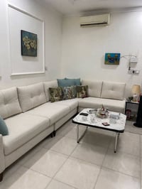 كنبة زاوية • للبيع