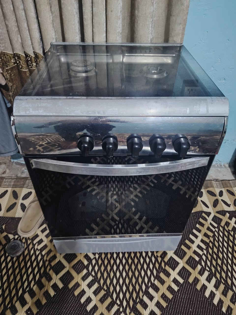 طباخ مصري شرط الشغل علفحص.سعر135الف اوبي مجال للشراي ***********
