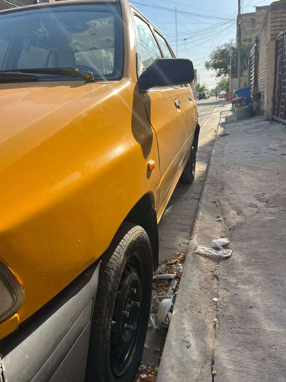 السلام عليكم سايبا موديل 2018 للبيع سويت بيها حادث قبل فتره مبدل بابين و صندوك وصبغتهن و جاملغ خلفي معدل سياره ماشيه 350الف عمرتها على أيدي كير مكفول مكينه قبل شهرين جفتتها بلاديه مالتها تبريد شغال تخم تاير جديد حداديه 80بل 100 يعني سياره كامله مكمله سعر سياره 40ورقه و بيها مجال للطيبين للامانه كل رزق عليها
*********** للاستفسار
