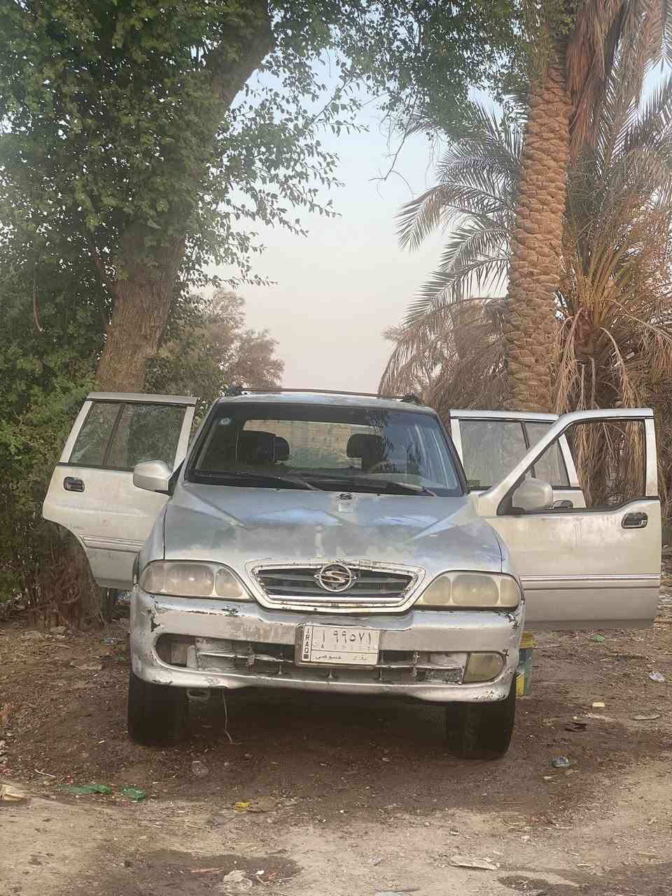 سلام عليكم سيارة سان يونك رقم بغداد مشروع وطني للبيع سعر 35 سيارة يرادلها ترتيب مكاني بصرة 
***********
راعيها يريد مداور
