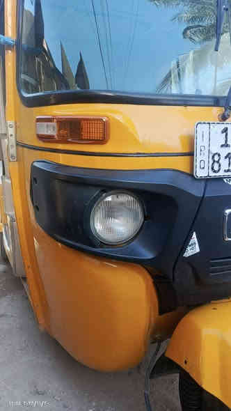 السلام عليكم تكتك 2020شهر 10للبيع التكتك بيهه صفحه وحده ومرشوشه جماليه بس مكينه مشروكه فقط تنضيف مجاري مال دهن وتبديل بولبرنات بيهه شاشه اندرويد اصلي 9انج وبيهه دمام حجم كبير وبيهه زنون H4عالي ناصي يموت المكينه انطيك بيهه ضمان شهر تنقيص تبخير اكفلههه وبسمي تحويل انطيك بي همين شهر السعر 5800وبيهه مجال مكاني بغداد سلمان باك ***********
