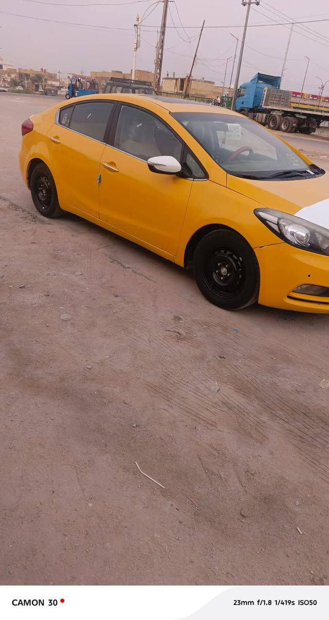 كيا سيراتو خليجي خليجي موديل 14 مكينه ألفين فول عدا البصمه بسمي تحويل  حبيبي كل تفاصيل السيارة موجودة ب السونار العنوان ذي قار قضاء الغراف   بيع أو مراوس السعر 90 رقم الموبايل ***********
