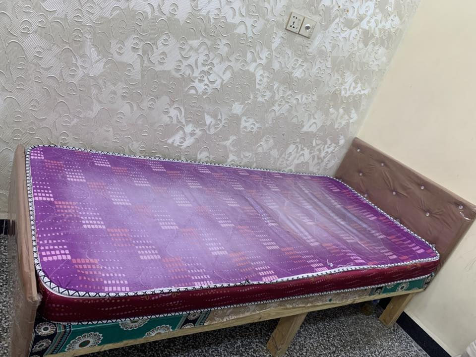 جرباية ام النفر جديدة ونضيفة حيل ستخدام قليل السعر 85 وبيهة مجال عنواني بغداد جميلة *********** ويا الدوشك
