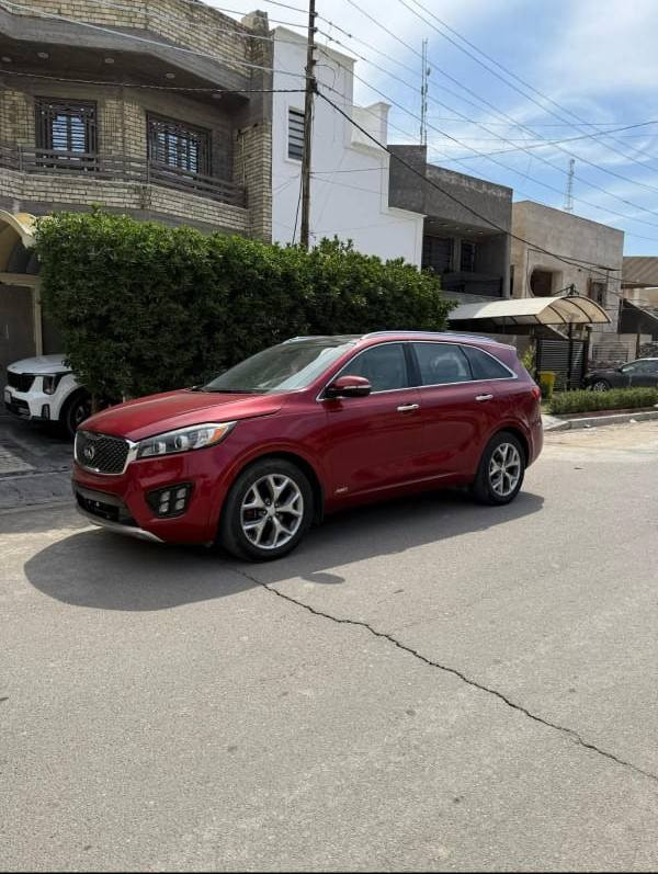 "بيع  مستعجل"
​
​للبيع: كيا سورنتو 2016 SX (أعلى فئة) - السعر 173 ورقة (قابل للتفاوض للجادين)
​الحالة: وارد أمريكي، حادث سطحي (بدون دواخل أو شواصي - فحص سونار موجود).
​الرقم: بغداد دولي (مشروع وطني) - تحويل مباشر.
​المحرك: 6 سلندر، 7 راكب، دفع رباعي (4WD).
​المميزات: بانوراما، شاشة كبيرة (CarPlay)، كشنات جلد (خزن ميموري/تدفئة)، سماعات Infinity، تبريد 3 قطع، نظام ترحيب، مرايا شفط.
​الممشى: 92 ألف ميل (حقيقي).
​ملاحظة: السيارة نظيفة جداً وجاهزة من كل النواحي. البيع مستعجل بسبب ظروف خاصة.
​المكان:  بابل . مركز الحله
​للاتصال: ***********
