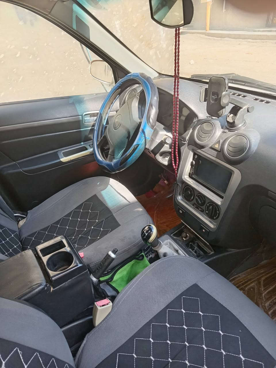 سلام عليكم سي كي 2013 رقم قدسيه بسمي بيهه خياس جوه دواسات كلهه شغاله سنتر لاك شاشه تبريد اذا اكو مراوس هذا رقمي ***********
