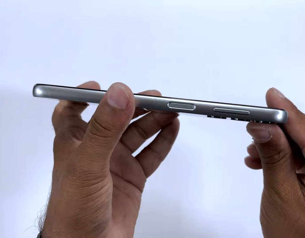 للبيع a24 جهازز نظيف كلشش مصار شهرين من اخذته ذاكرته 128. ب200
مكاني بغداد جسر ديالى قديم ***********
