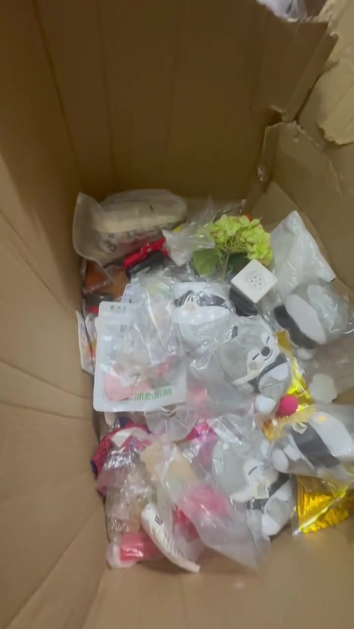 شلعه ب35
بيها 9 اكياس مجسمات كل جيس بي 8 قطع 
وبيها كبان سيراميك 
وكومه نواعم


**إذا كنت صاحب هذا الإعلان وتريد حذفه لأي سبب، رجاءا أرسل رسالة إلى الدعم الفني**