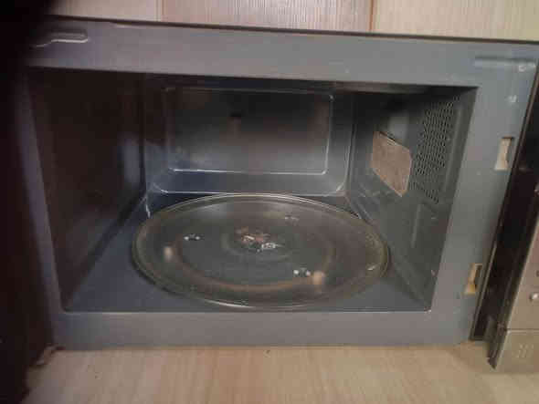 غراض مستعمله نضيفه جدآ للبيع للشراء التواصل على هاذا الرقم ***********موجود واتساب
