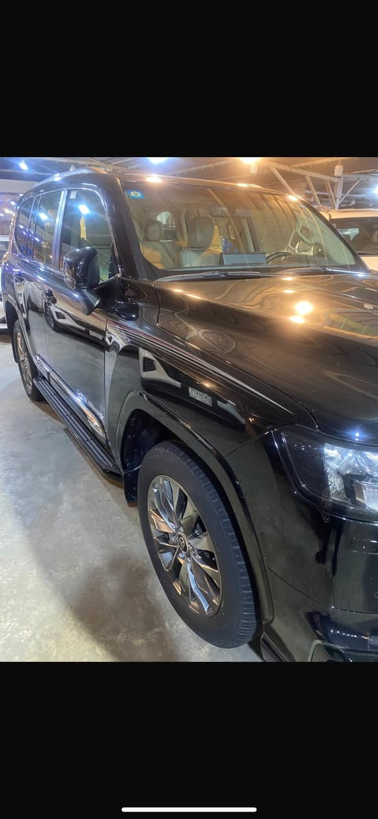 السلام عليكم
للبيع لاندكروز 2023 

GXR LIMITED بريم اصل 

ماشيه 40 الف km

مكفولة كفالة عامه مغلفة PPF

مكان السيارة بغداد الوزيرية 

للستفسار اكثر والاتصال على الرقم غير متواجد ع الفيس

***********
