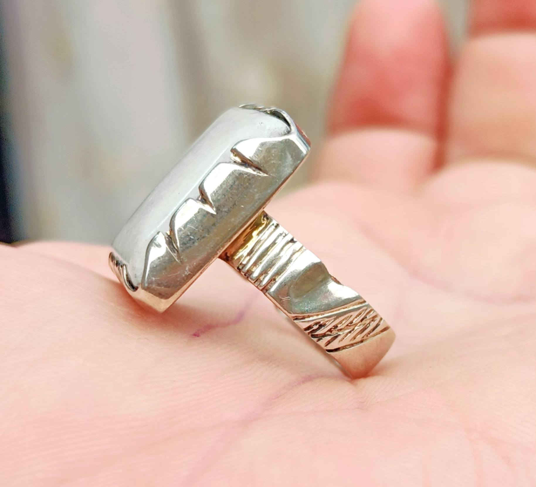 سلام عليــــــكم 🫷🏿👇👇عيــد مبـارك 

تحفه فنيــيه(عطــــف بحري يشف) كصـه حلوة 

صياغه يدويه ثگيله جدا مختومة 925
قيــــــاس الخاتم(22.. 23)

يوجد توصيل بدون مراوس او حجز مكاني سماوه سعـــره مع التوصيل(40)🔒🔒


**إذا كنت صاحب هذا الإعلان وتريد حذفه لأي سبب، رجاءا أرسل رسالة إلى الدعم الفني**