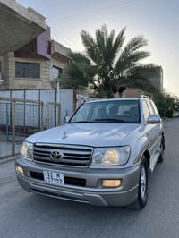 للبيع لاندكروز 2005 السيارة كلش حلوة ومابيهه اي نقص شاشه كامرة سيدي سل...