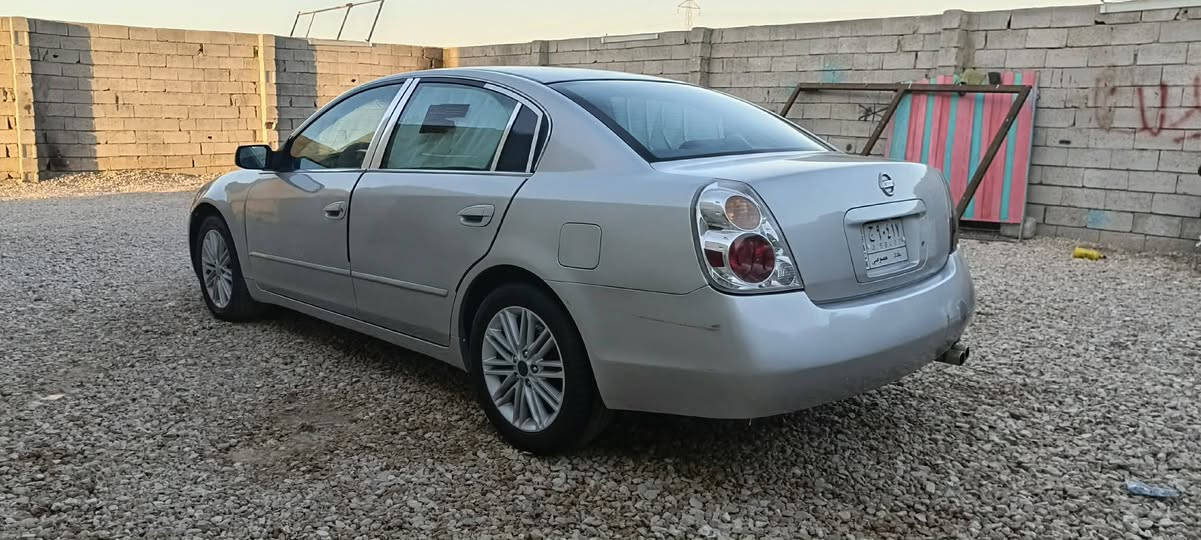 السلام عليكم  التيما موديل 2004 محرك 2500اربعه سلندر
رقم بغداد مشروع وطني  سنويه 2027 مصبوغه حزام 

تبريد شغال 

كهربائيات شغاله

السعر 55 وبيها مجال بيع او مراوس مكاني الديوانيه غماس 

***********
