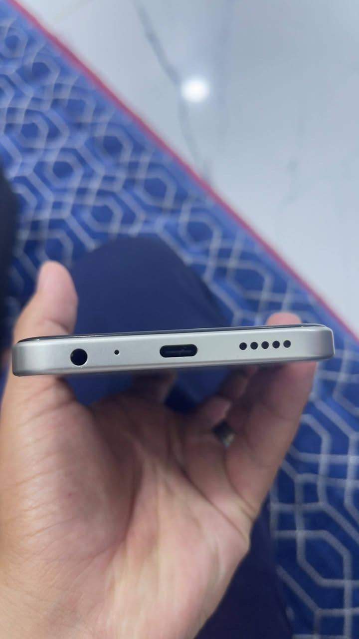 G-tab X 
✨ ذاكرة 256GBللبيع او مراوس مستخدم قليل نضيف يشغل 40 فريم نضيف الجهاز السعر 155بي مجال اتصل *********** /***********
