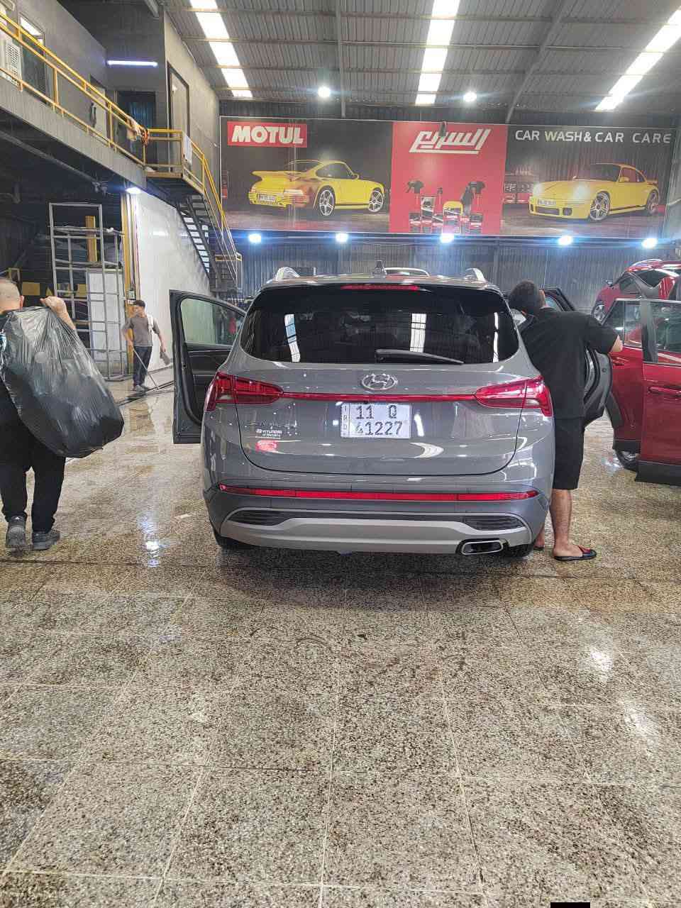 السلام عليكم
للبيع هونداي سنتافي موديل 2023 سياره حادثها فقط بنيد ودعامية وخشم الجاملغ الأيسر بدون شاصي موضحه بالصور. دخول جديد ومرقم بغداد انكليزي ماشيه سياره ٣٦ الف كيلو محرك 2500 السعر ١٩٠ وبيها مجال بسيط مكانها شارع فلسطين مجاور الجامعه المستنصريه 
*********** متوفر واتساب
