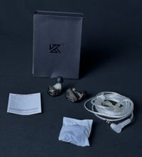 سماعات • جديدة • غير مستخدمة