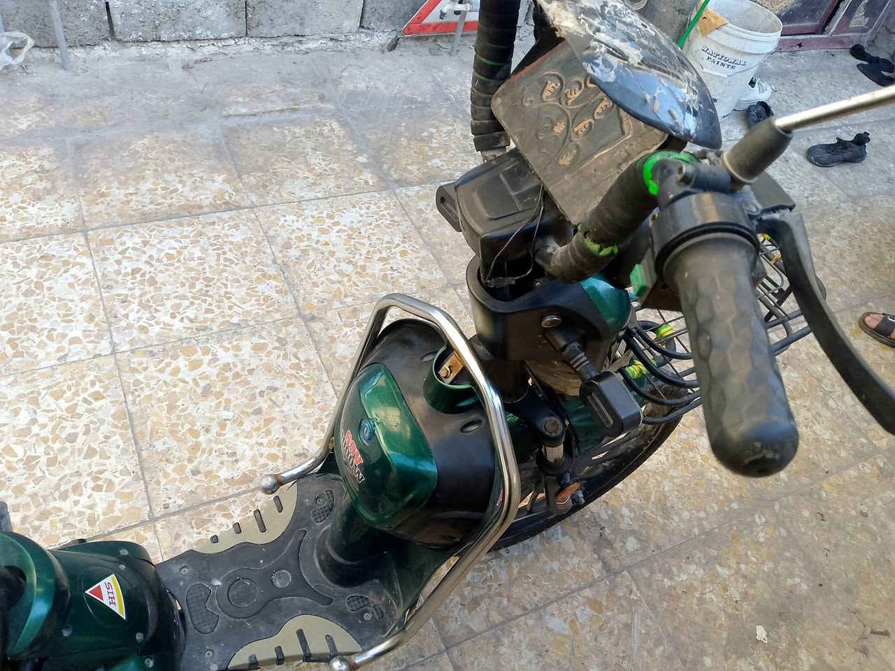 دراجة شحن خير من الله ملف 1000 الف 
60w 16v 
مرتبة للروحة والجية فول،  نقص فقط بطاريات  رايدها 250 
الرقم للتواصل ***********
