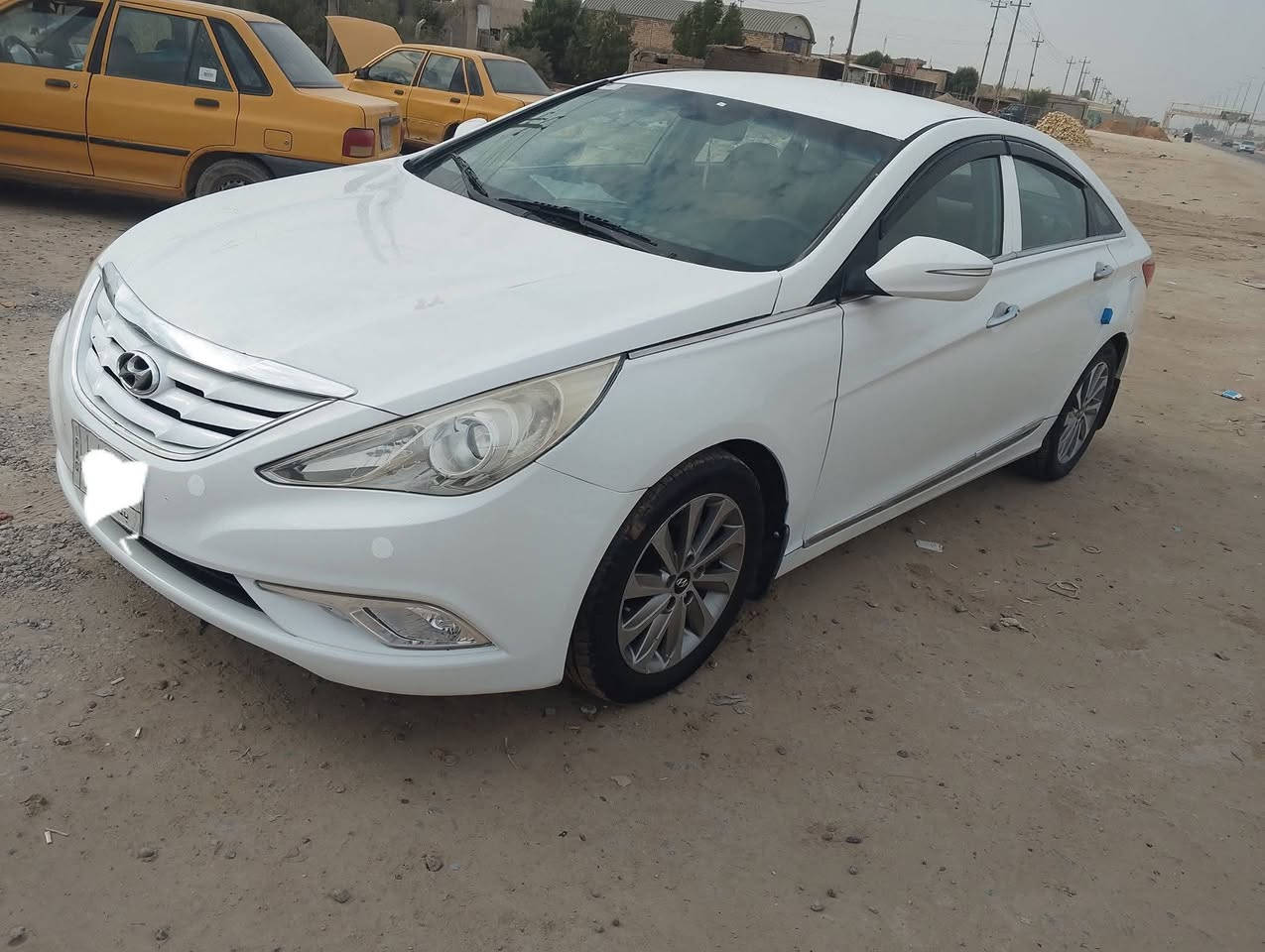 سلام عليكم سوناتا مديل 15 خليجي رقم بغداد مكينه 2400 دوش بيها صبغ صفحة السائق بدون دواخل حدايه جديده مكان السياره الديوانية السعر 110 وبيها مجال رقم الهاتف ***********
