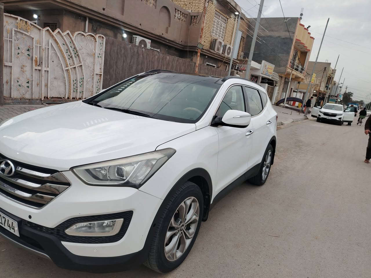 سنتافي مديل ١٣ خليجي مكينه ٦ سلندر دوش سياره مكفوله كفاله عامه فول مواصفات سياره مال جناي الله شاهد تعبان عليه وجاهزه كير مكينه تبريد حداده تايرات فول  رقم بغداد مشروع وطني  السعر تعال خاص وتدلل
***********
