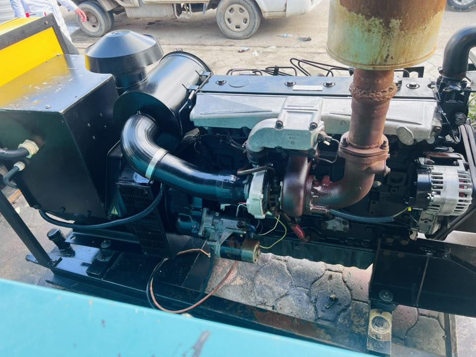 #جديدنا
نوع المحرك:بيركنز انكليزي 
القدره:100KVA
المحرك:6بستم سوبر 
نوع الملف:لوري سومر فرنسي
مع سسستم بروتكشن كامل للحمايه ونظام اوتو Ato
 الهاتف:***********
***********
