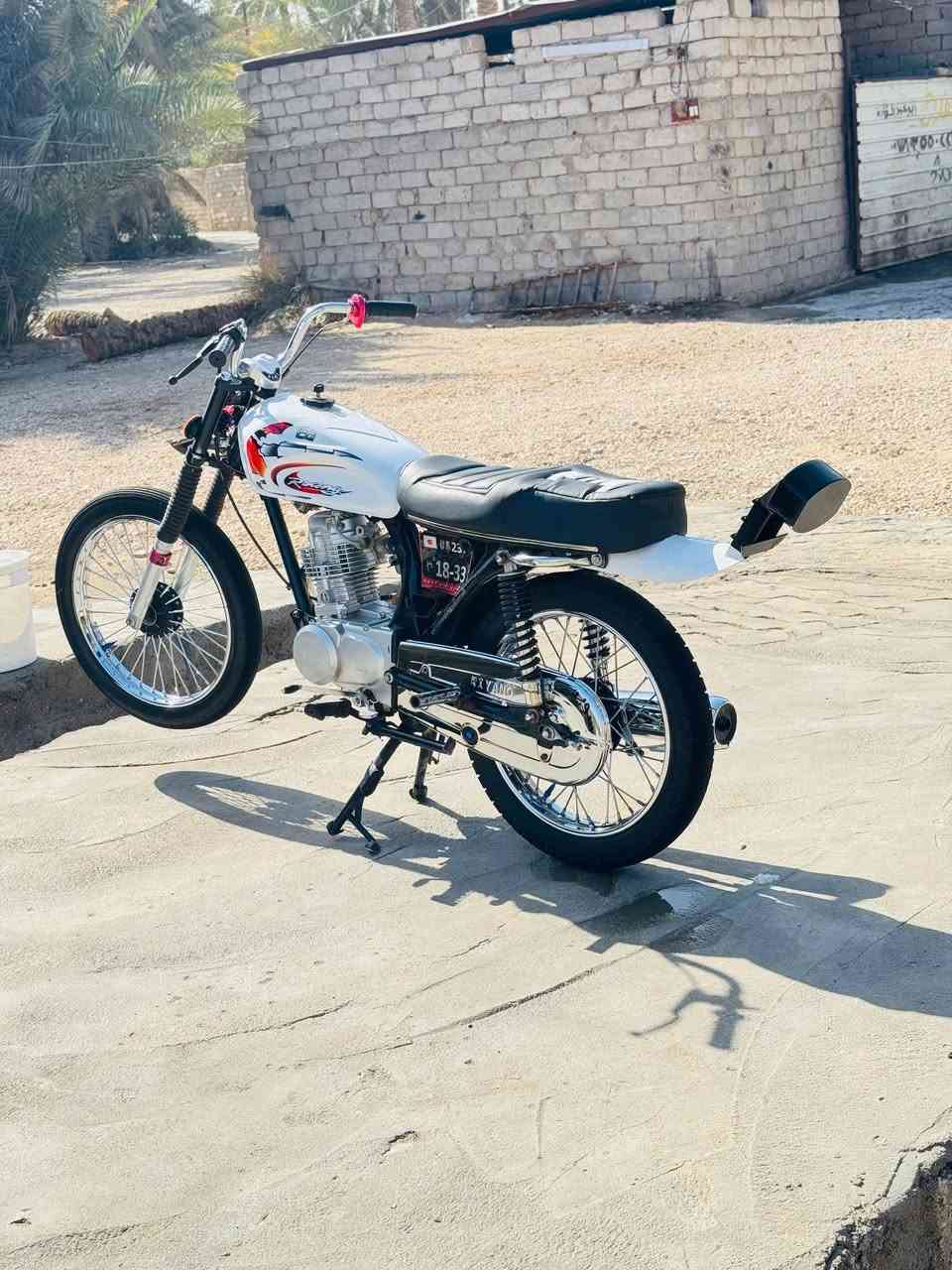 السلام عليكم ✋
دراجه لبيع دراجه كله ٢٦ 
بس المكينه ٢٤ 
درجه ناشف ماعيزه برغي 🔩
ترايك البصرة 😅✈️
دراجه هاون 
المكان دوانيه قضاء الشامية 
الشراي خاص الموشراي أعرف شحجي ويه 🩴


**إذا كنت صاحب هذا الإعلان وتريد حذفه لأي سبب، رجاءا أرسل رسالة إلى الدعم الفني**