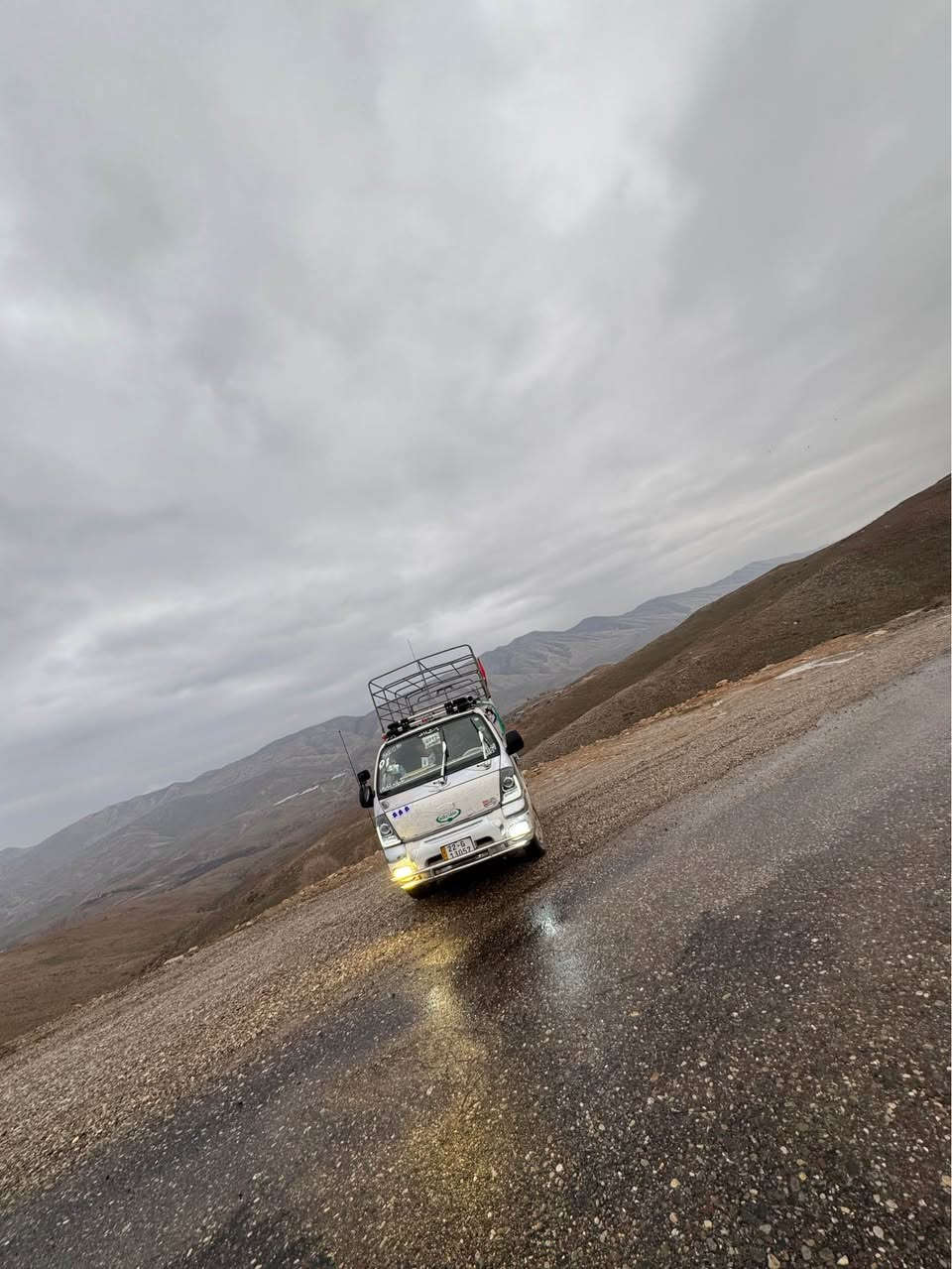 ماشاللە لەبیر مەکەن پیش هەموو شتیک
کیا مۆدیل ٢٠١٢ بئ سبوخ و دەحم تاقانە لەجوانی و خاوێنی
مەکینە ٣٠٠٠سوپەر 
جوانکاری کامل بۆ کراوە
حەگال
دەبل بۆری 
لایت ٢٠٢٦عەدسە 
تاخم گوشین سفر 
سەیارە بی مسروفە 
*********** أربيل, العراق
