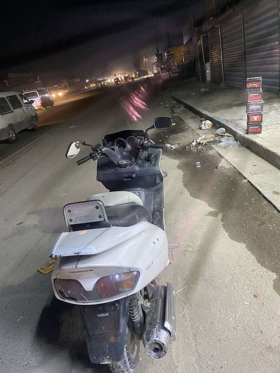 سلام عليكم.
دراجه 06 للبيع.  

دراجه كامله  نقصها بس باتري 

مكينه مامفتوحه  

مكانها بغداد حي النصر 

***********. 📞
