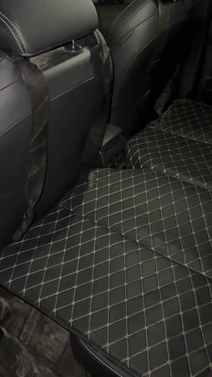 هاي القطعة صعب تلكاهة بهيج سعر وهيج كوالتي شاهد الفديو التوضيحي للقطعة.🚗💤 حول سيارتك إلى مكان راحة أينما كنت!!
مفرش النوم الثابت بتصميم فاخر من الجلد الأسود لخوض رحلات مريحة وآمنة.

ألواح خشبية داخلية تمنح ثباتًا قويًا ودعمًا ممتازًا أثناء الاستلقاء.

يُطوى بسهولة داخل السيارة دون أن يشغل مساحة تُذكر.

مناسب لكل أنواع السيارات – مثالي للسفر، التخييم، أو القيلولة أثناء الانتظار.

سطح ناعم مقاوم للماء والغبار وسهل التنظيف.
 
راحة وأناقة فاخرة تجمع بين الجودة والتصميم الذكي ✨.              توصيل كافة محافضات العراق سعر فقط 15٫000 الف للحجز مراسلة الصفحة وسوف يتم الرد باسرع وقت


**إذا كنت صاحب هذا الإعلان وتريد حذفه لأي سبب، رجاءا أرسل رسالة إلى الدعم الفني**