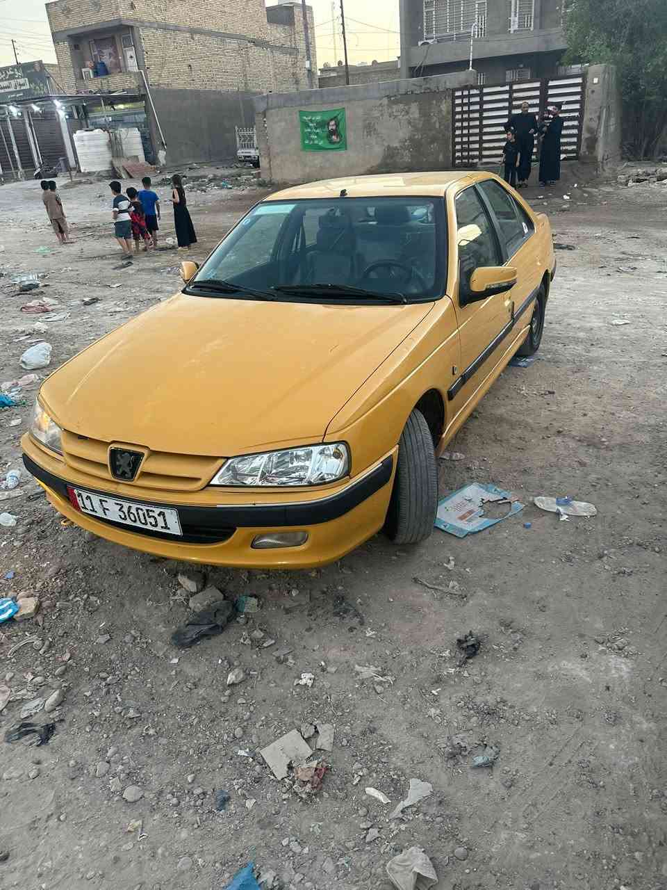 سلام عليكم بيجو بارص ١٥ حلوه السياره وكاعده بسمي تحويل ثاني يوم بيه بخه صغيره ع كد٣ اصابع ومبينه لباقي كفلله عامه ع سورنر مكاني الامين سعر ٤٦ وبيها مجال رقم ***********
