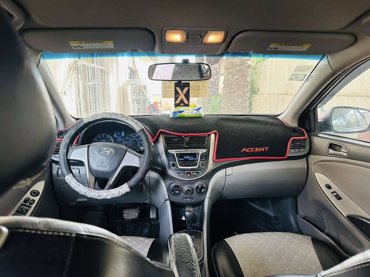 السلام عليكم رمضان كريم
اكسنت 2017 وارد امريكي 
رقم بغداد انكليزي بغداد سنويه جديده مشروع وطني شرط التحويل 
محرك 1600 وكير اي تي المرغوب 
محرك وكير مكفولات ع وضع الشركه 
تبريد تدفئه كله شغال
لايت زنون 
نضام ايكو 
مانع انزلاق  
ماشيه 83 الف 
صدر امامي خلفي جديد 
داخله كلش نضيف 
داخل مغلف جلد كشنات وارضيه 
سياره كلش حلوه ونضيفه وعليها ادامه كامله كلشي متصرف عليه 
ترايها كلش حلو وناعم 
ضررها جامرلغ امامي بيها 5 قطع صبغ اثر شخوط وطخات بسيطه كلش 
وصبغتهن فرن درجه اولى سياره بالواقع احلا من الصور 
السونار موجود بالمنشور 
السعر 91 وبيها مجال 
العنوان ديالى الخالص ناحيه هبهب 
***********
