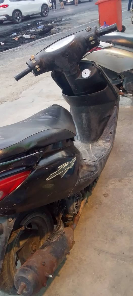 سلام عليكم من رخصت لاداراه عندي هاي بريز للبيع رايده ب 375 فقط كهرباياته واكفه


**إذا كنت صاحب هذا الإعلان وتريد حذفه لأي سبب، رجاءا أرسل رسالة إلى الدعم الفني**