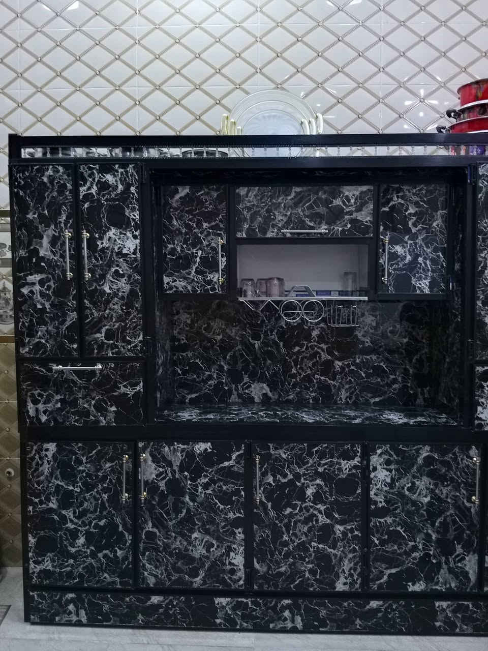 كاونتر للبيع حطاطه عدد القطع 3 قياس كاونتر مترتين ونص +  قياس السنك مترتين +ميز طباخ قياسه متر مكاني عامريه الصمود للاستفسار  اتصال ع رقم ***********
