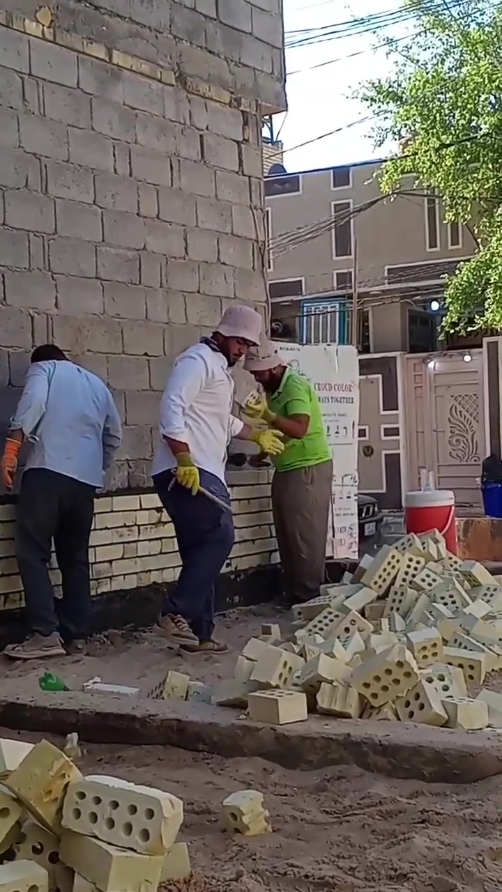 سلام عليكم خلفه بناء شغل درجه اولا اسعار مناسبه داخل كربلاء فقط رقم واتساب ***********
***********
