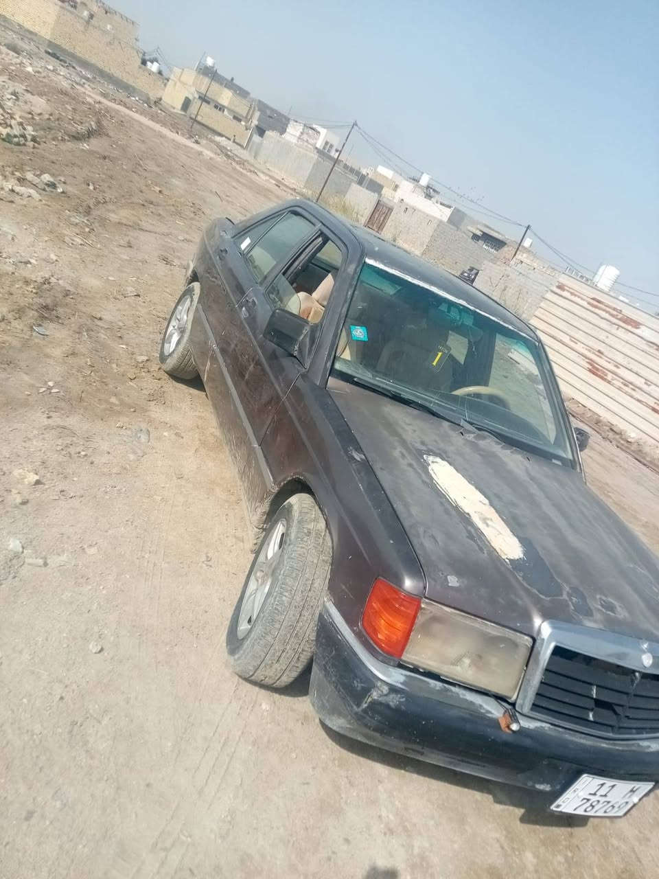 مارسيدس 190 رقم بغداد دولي. بسمي سنويه جديده مكينه ونجي.  سعر 28 المكان ناصريه مركز ***********
