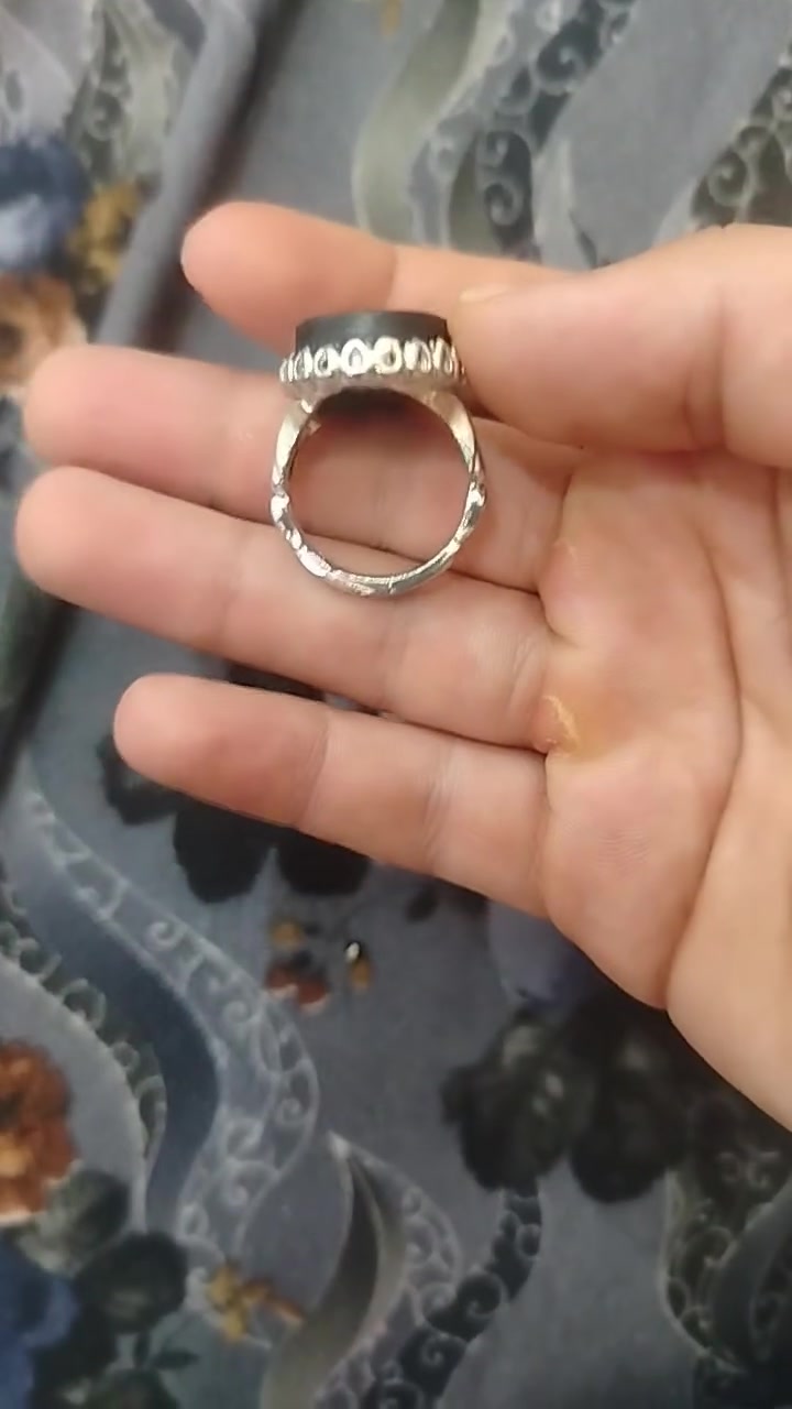 بيع محابس فضه عيار 925 مكان ديالى


**إذا كنت صاحب هذا الإعلان وتريد حذفه لأي سبب، رجاءا أرسل رسالة إلى الدعم الفني**