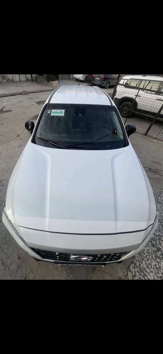 للبيع او مرارس / سنتافيا 2019 امريكي محرك 4 سلندر نص مواصفات بيها  رادار امامي وخلفي وجانبي وتوقف ذاتي واطفاء محرك بالازدحام ومانع تزحلق وقياده ذاتيه وحساسات وشاشه ودبل كامره لايت زنون وبعد بيها مواصفات سياره مكفوله برغي مامفتوح بيها وحادثها فقط دعاميات وصبغ كصه البنيد مكفوله شواصي ولغود وتكم كلها ليبل واحد وسنويه وهزه وارقام جديده وحاظر لتحويل عنوان بغداد السعر / 168 وبيها مجال لشراي الجاد / ***********
