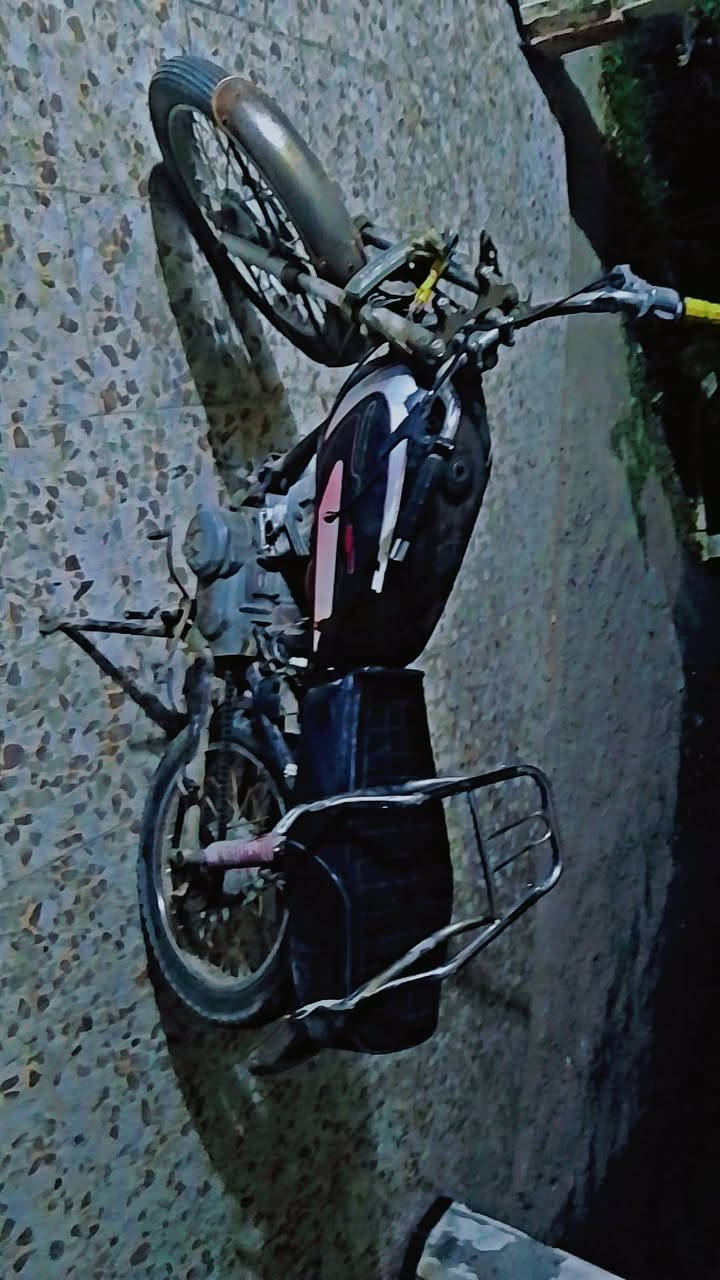 سلام عليكم دراجه ارشه موديل 18كلك مگفوله من السرقه كهربائيات شغاله شلعه تشگ لگاع اتصل على الرقم ***********،،او علق واني ادخلك خاص
