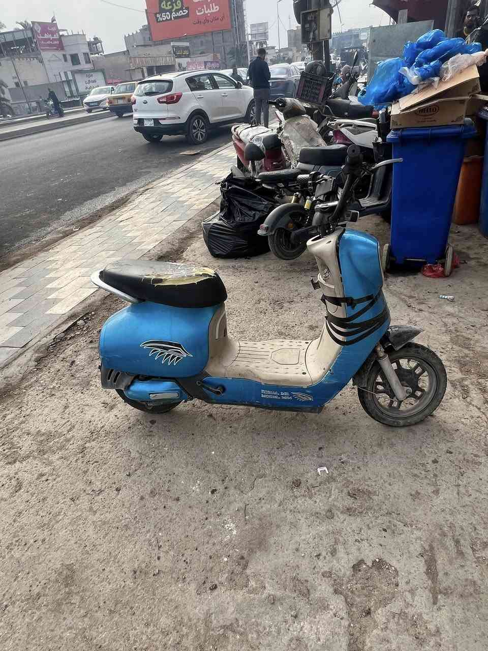 دراجه شحن مستعمله السعر ٢٠٠ بطاريات قويه  المامون بين تقاطع سيد الحليب و تقاطع الاردن الرقم ***********
