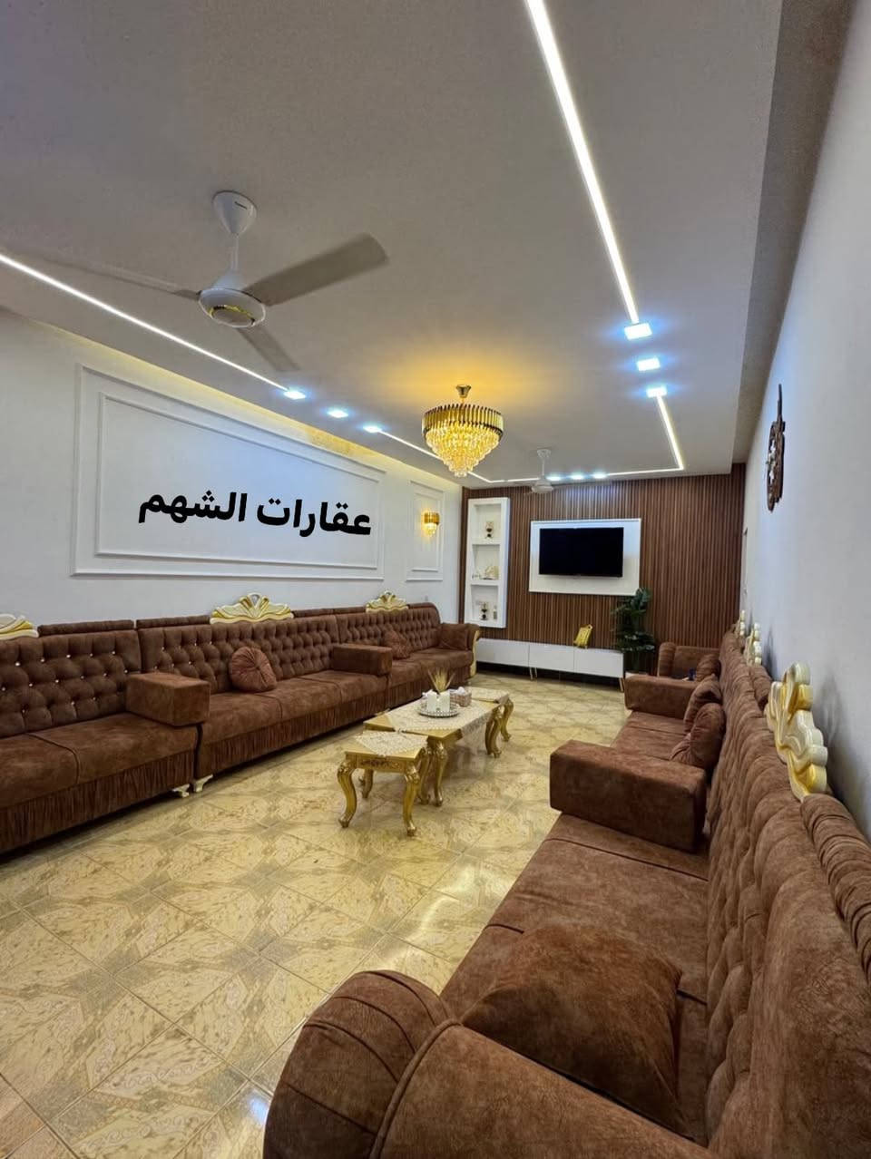 دار للبيع حي الضباط الثانيه قرب مسجد الصبور البيت يتكون من 5 غرف المساحه (260) ركن على ساحه للاستفسار ***********
