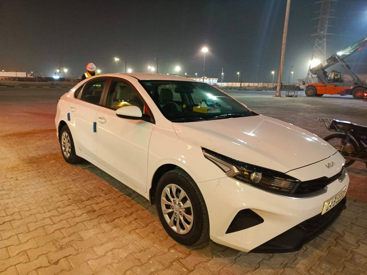 السلام عليكم
كيا سيراتو ابيض موديل 24 
ماشيه 25
مكينه 2000
رقم بصره
(خليجي)
مواصفات عاديه 
مكان ام قصر


**إذا كنت صاحب هذا الإعلان وتريد حذفه لأي سبب، رجاءا أرسل رسالة إلى الدعم الفني**