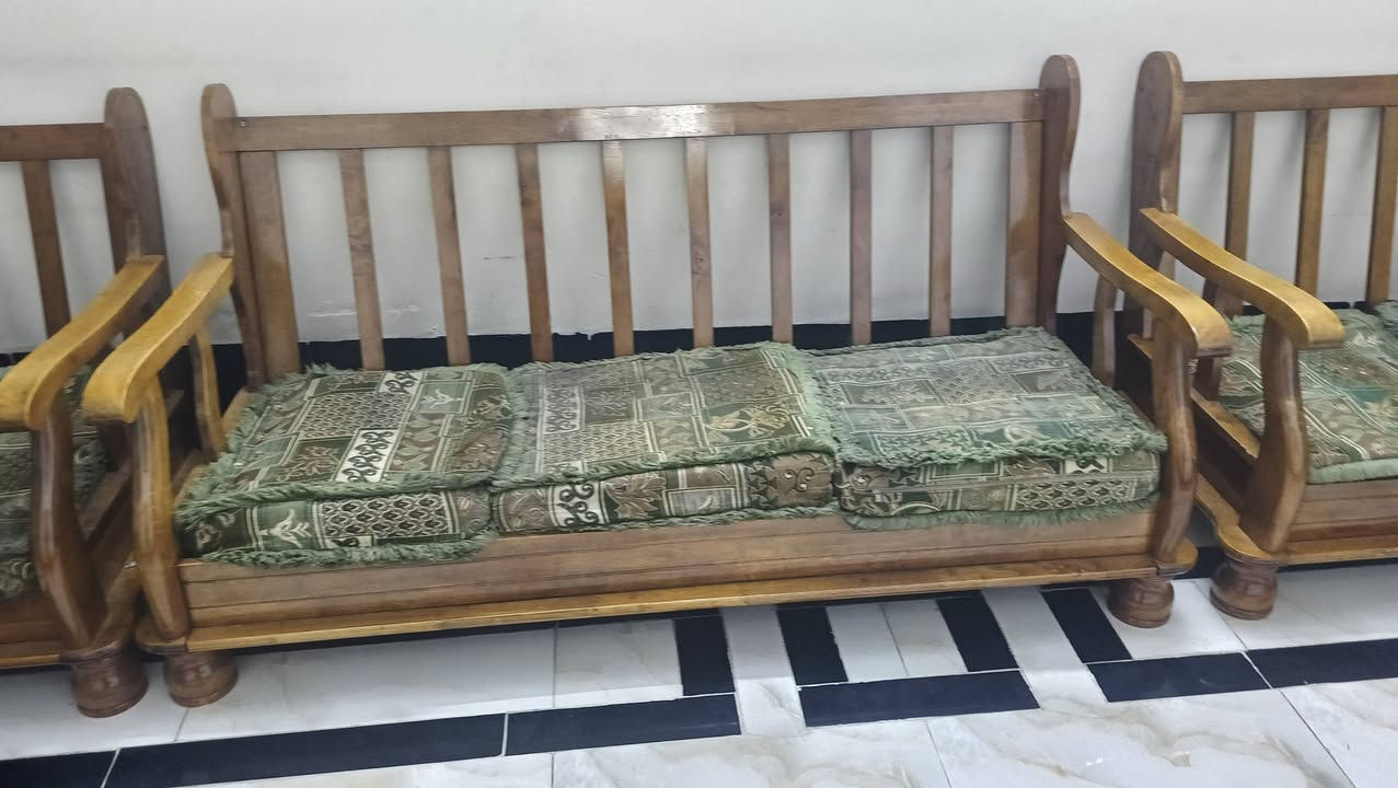 السلام عليكم البيع تخم 7مقاعد جديد حيل عوز بس سفنج ظهر فقط عنوان بغداد حي جهاد وألف عافيه الي يأخذه والله السعر ع الخاص


**إذا كنت صاحب هذا الإعلان وتريد حذفه لأي سبب، رجاءا أرسل رسالة إلى الدعم الفني**