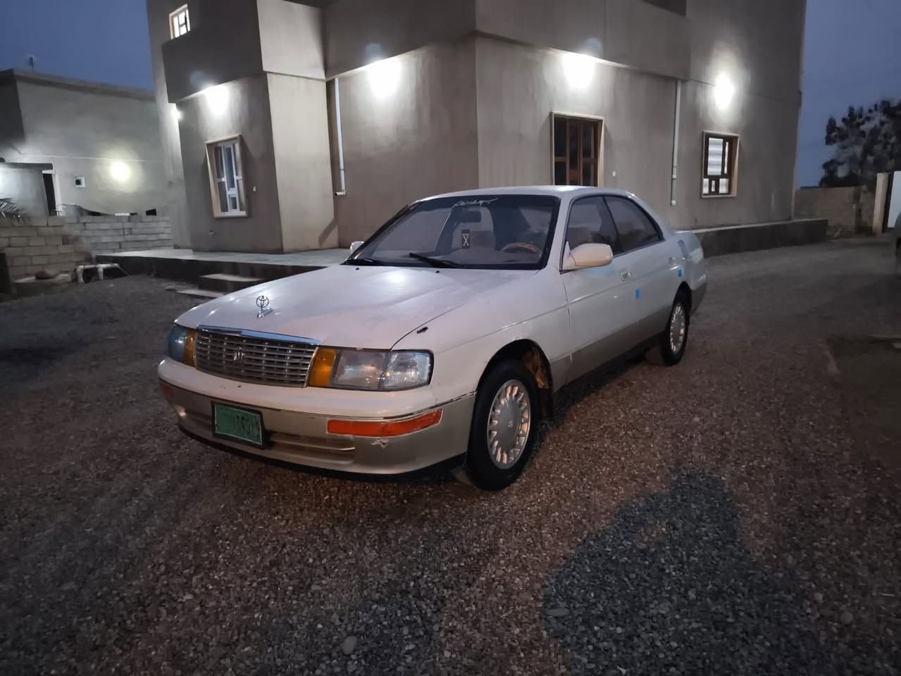 للبيع بطه موديل 93 رقم فحص نينوى گير محرك نضيف محرك 2500 دبل ولوي اصلي شرط التحويل كابون بانزين السعر 29 للاستفسار ***********
