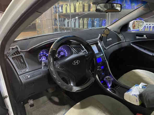 السلام عليكم سوناتا 2011 وارد كوري مكينتها 2000 دوش بيها صوت بالمكينة  والصبغ واضح بالصور رقم وسنوية جديدة  مكاني بغداد
***********
