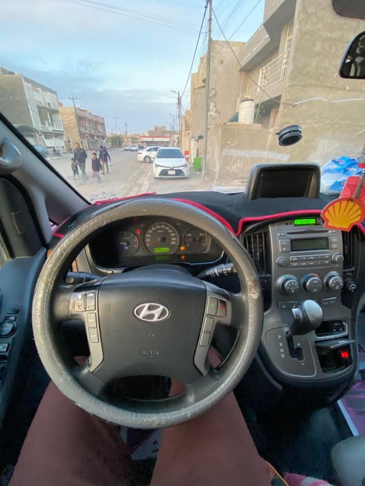 ستاركس للبيع موديل 2012  مسكر سبلاين 7 رقم ميسان
مكينه وكير خير من الله 

تخم تاير جديد 

حداديه خير من الله 

 حادثها قبق جنطه من كوريا 

داخل العراق  جاملغ خلف السايق وتبديل باب سلايت لا معجون ولا صبغ فقط تبديل يعني 3 قطع 

مداور ثاني يوم 

الشراي يدخل خاص وبيه خير ويدلل سونارها موجود بالصوره 

او الاتصال ع الرقم   ***********
