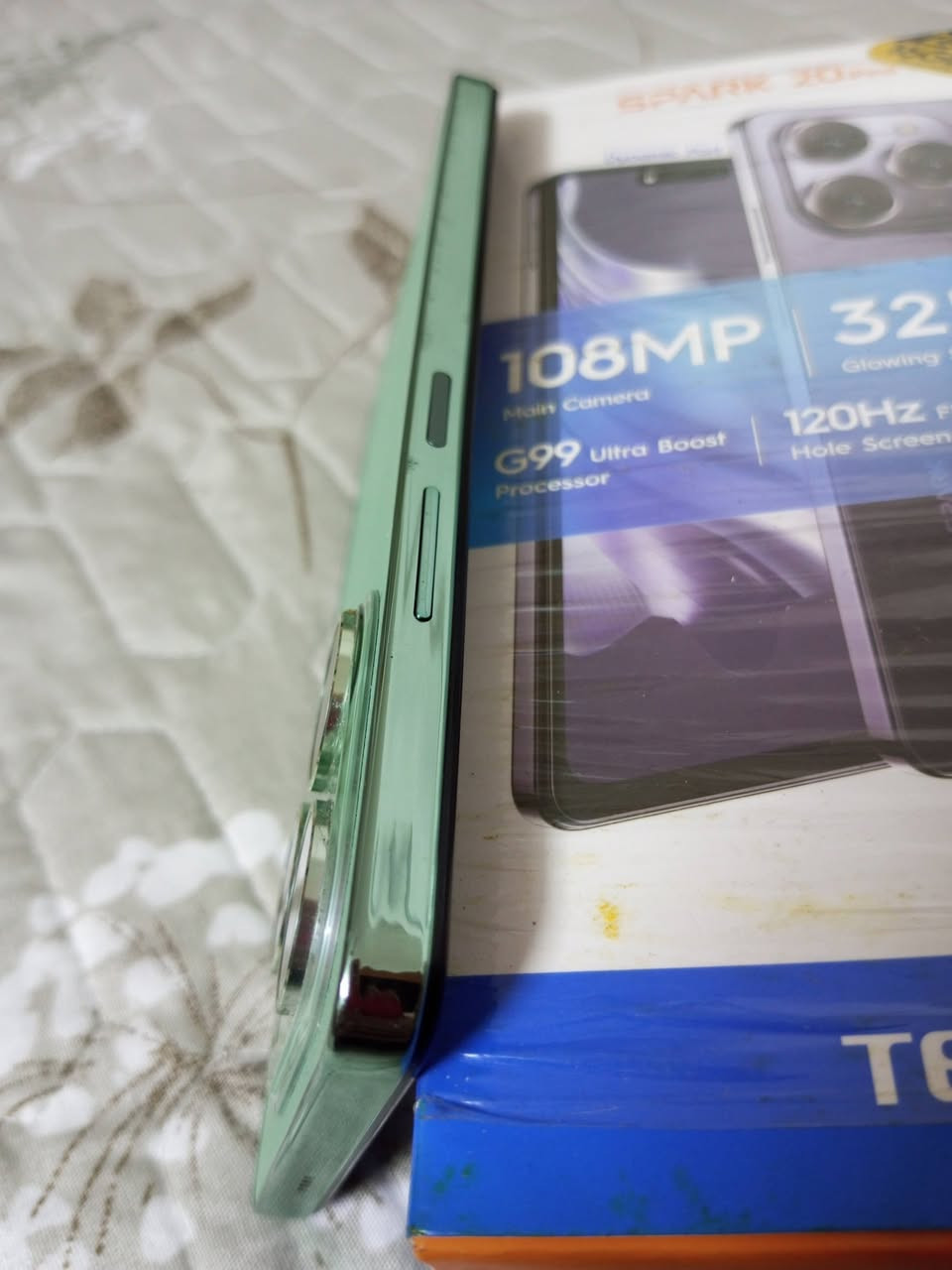 السلام عليكم
tecno spark 20 pro

ذاكره 256

الداخليه 8+8

مكفول كلش نظيف فقط فطر بالشاشه وصار بي سواد للعلم مكان السواد والفطر يلمس طبيعي والشاشه طبيعيه شغاله 

للبيع سعره 100وبي مجال   

***********
