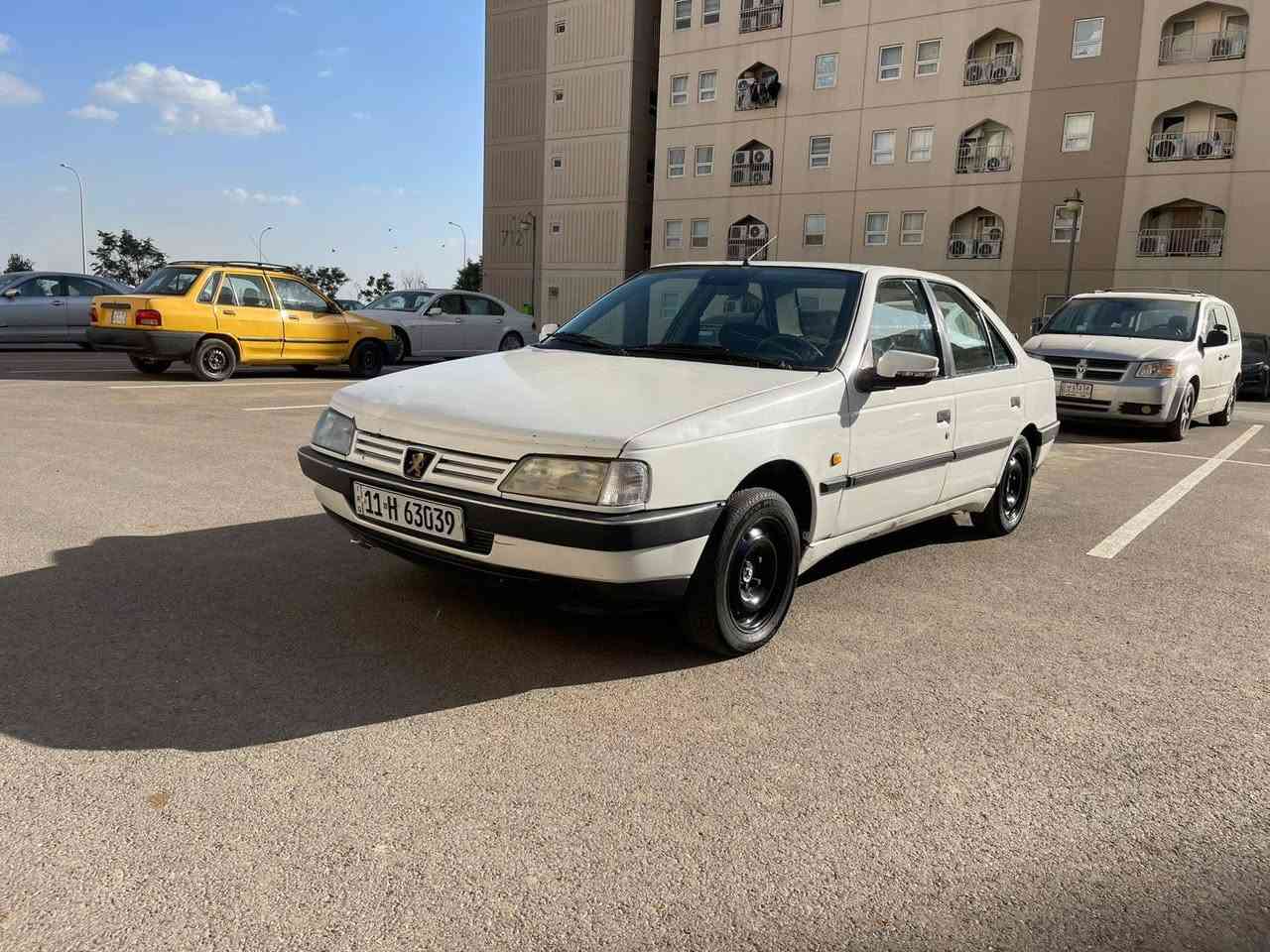 بيجو 405 
موديل 2009
 مكينه 1600 كورلا
كير اوتوماتيك
رقم بغداد انكليزي 
كهربائيات شغاله
تبريد شغال
هزه جديده تحويل ثاني يوم
سياره خير من الله 
يحتاجلها اذان وبولبرن 
السعر 40 
مكاني مجمع بسمايه السكني
موبايل *********** بغداد, العراق
