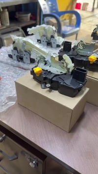 محلات محمد صادق تم وصول كيلونات تاهو +جارجر +اوبامة اصلي وكالة 0772299...