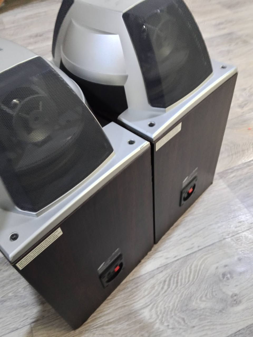 السلام عليكم اخوان سماعات سامسونك خشب نظيفات جدا صوت ونغاوه فول للستفسار خاص


**إذا كنت صاحب هذا الإعلان وتريد حذفه لأي سبب، رجاءا أرسل رسالة إلى الدعم الفني**